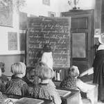 Erfgoeddag Erfgoedklasbakken: Naar school, 50 jaar geleden