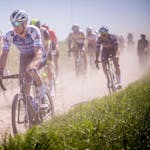 Samen naar Parijs-Roubaix: wielerfeest op de kasseien